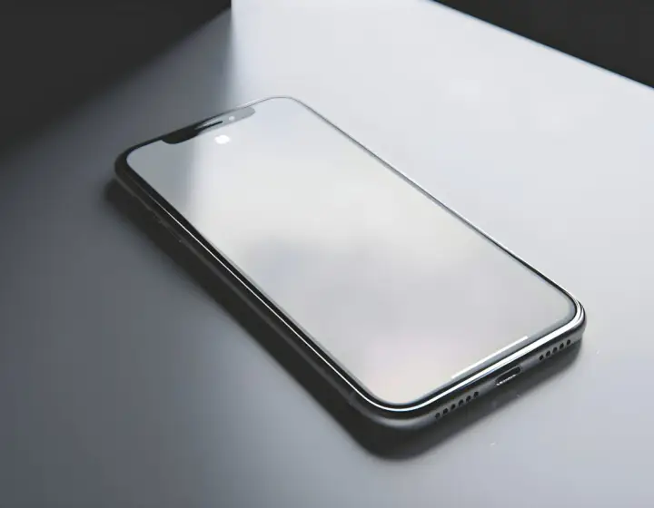 iPhone: jak sprawdzić rok produkcji? Uniknij pułapek!